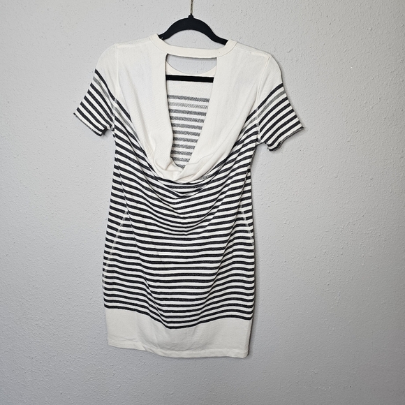 BCBG‎ MaxAzria Womens Mini Sweatshirt Dress XS Draped Back Short Sleeve Striped - Picture 6 of 9